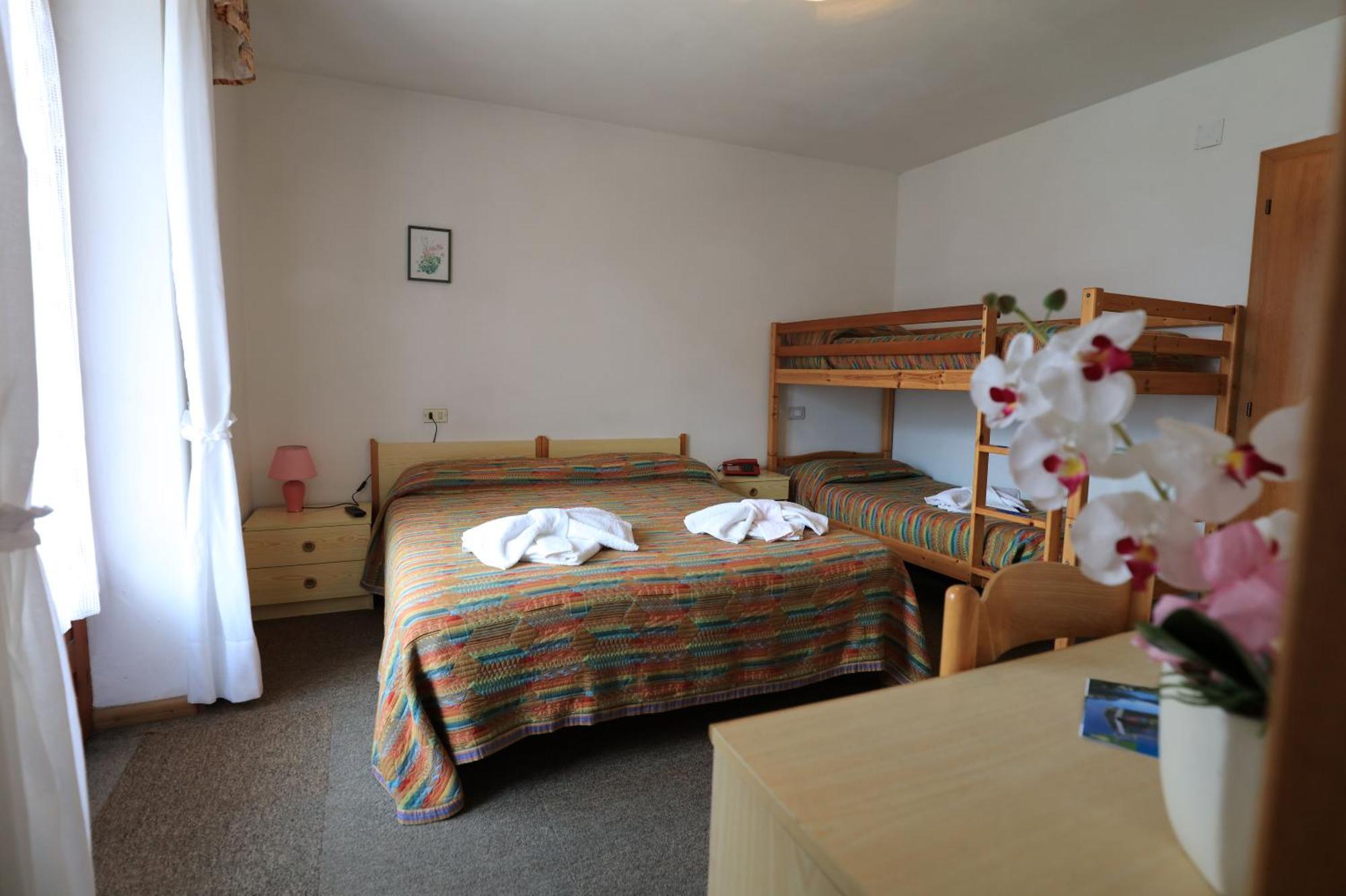 Hotel Aurora Molveno