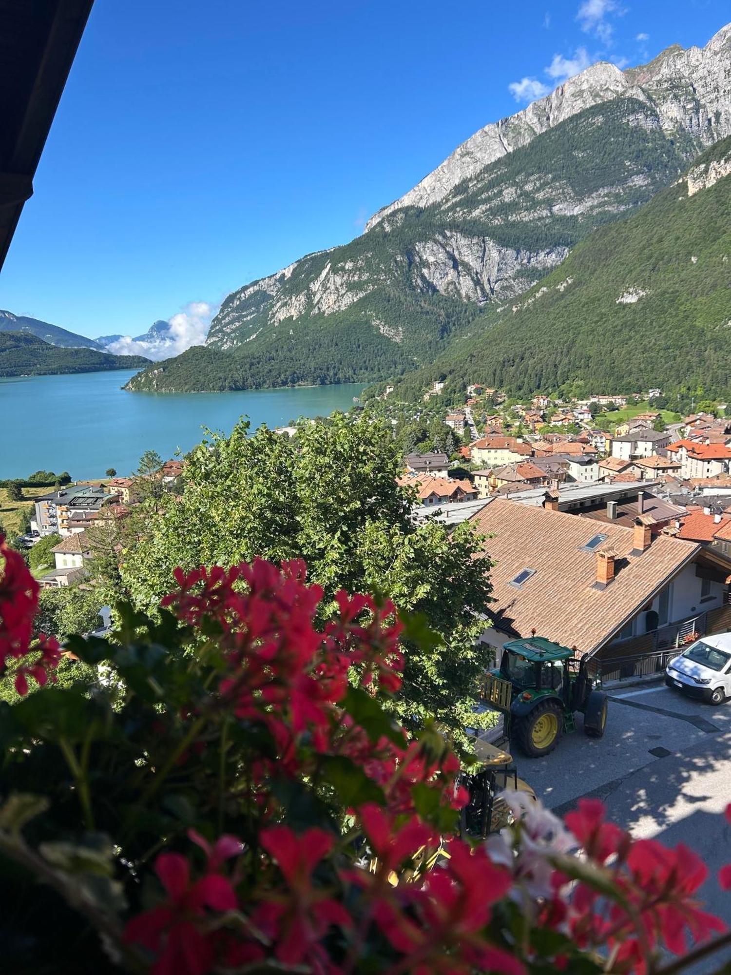 Aurora Molveno